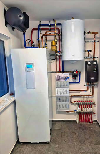 https://forrestdalehotwater.com.au/uploads/2025/06/electric-hot-water-system-16929.jpg