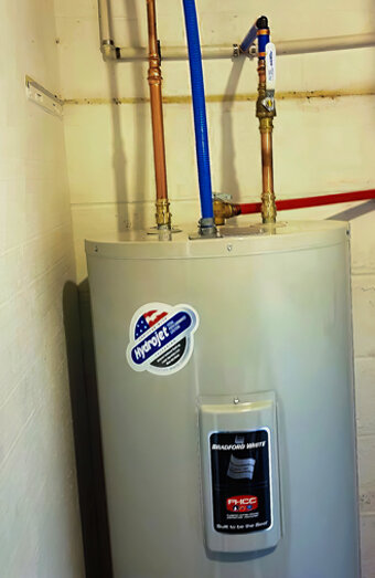 https://forrestdalehotwater.com.au/uploads/2025/06/electric-hot-water-system-32554.jpg