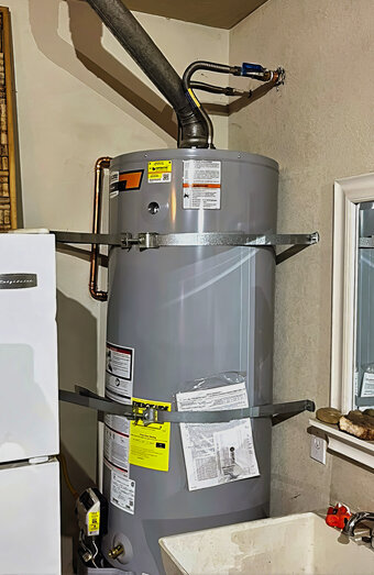 https://forrestdalehotwater.com.au/uploads/2025/06/electric-hot-water-system-58767.jpg