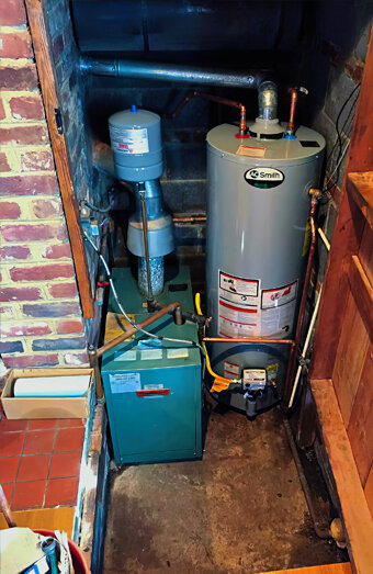 https://forrestdalehotwater.com.au/uploads/2025/06/gas-hot-water-system-50310.jpg