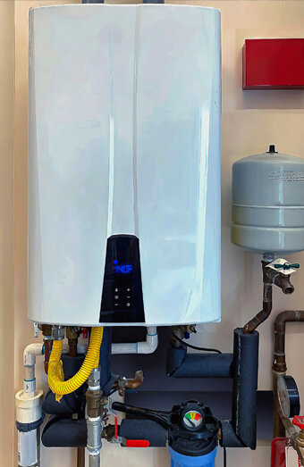 https://forrestdalehotwater.com.au/uploads/2025/06/hot-water-17212.jpg