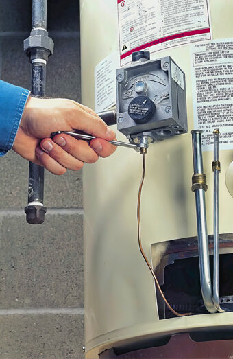 https://forrestdalehotwater.com.au/uploads/2025/06/hot-water-servicing-22242.jpg