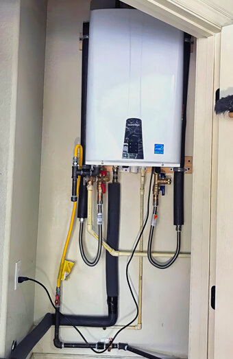 https://forrestdalehotwater.com.au/uploads/2025/06/instant-hot-water-systems-35536.jpg
